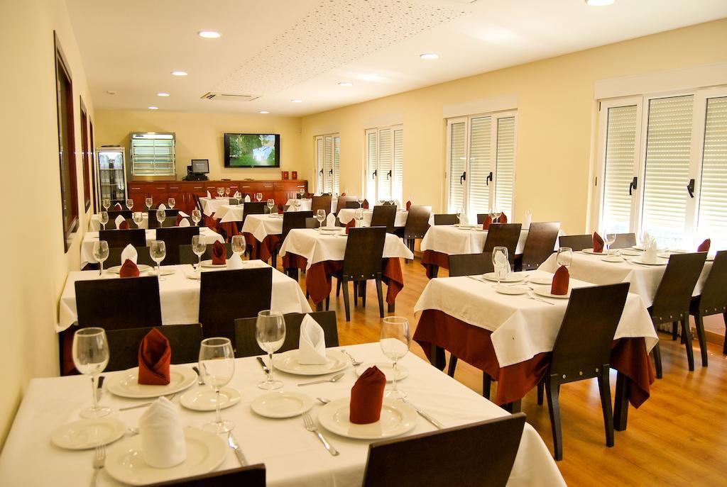 Hostal Restaurante Maria Victoria La Mudarra Eksteriør bilde