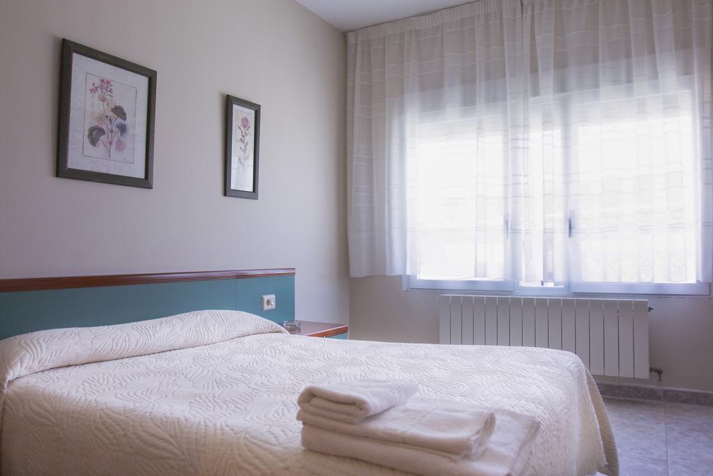 Hostal Restaurante Maria Victoria La Mudarra Eksteriør bilde